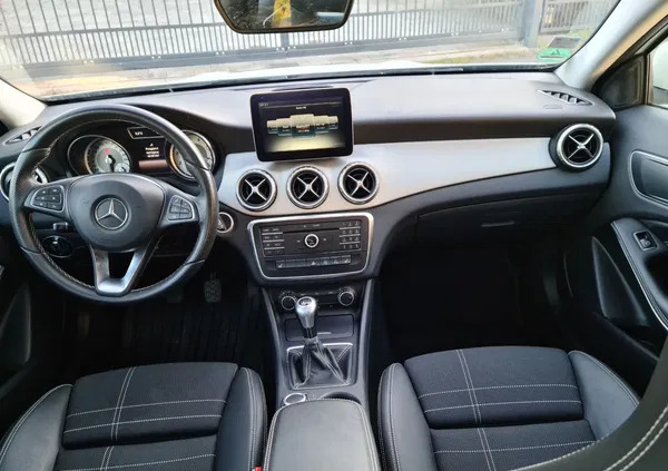 Mercedes-Benz GLA cena 83999 przebieg: 65000, rok produkcji 2016 z Szczebrzeszyn małe 667